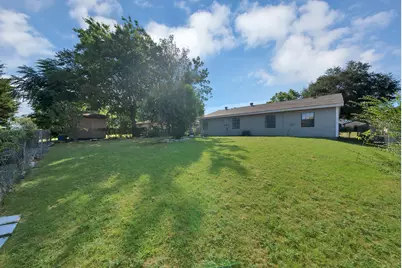 9519 County View Road, Dallas, TX 75249 - Photo 21