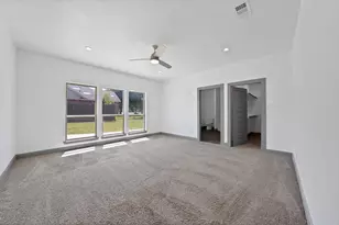 925 Balkan Dr, Lancaster, TX 75134 - Photo 9