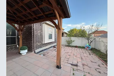 2807 Borama Drive, Irving, TX 75062 - Photo 35