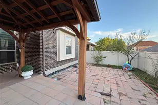 2807 Borama Dr, Irving, TX 75062 - Photo 35