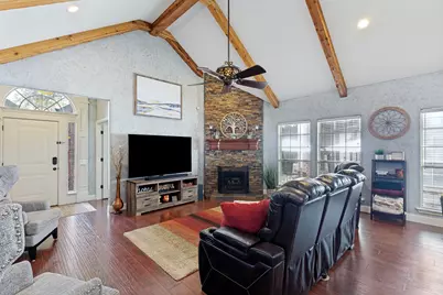4512 Angelina Way, Fort Worth, TX 76137 - Photo 3