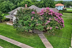 400 S Broad St, Saint Jo, TX 76265 - Photo 15