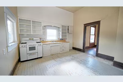 400 S Broad Street, Saint Jo, TX 76265 - Photo 7