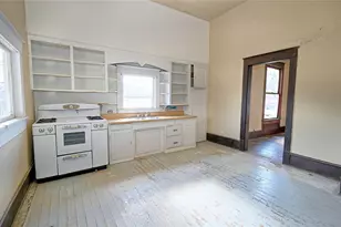 400 S Broad St, Saint Jo, TX 76265 - Photo 7