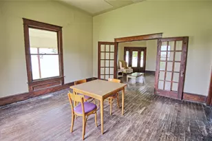 400 S Broad St, Saint Jo, TX 76265 - Photo 9