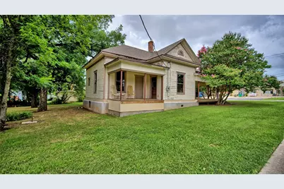 400 S Broad Street, Saint Jo, TX 76265 - Photo 13