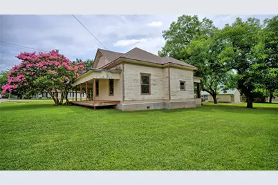 400 S Broad Street, Saint Jo, TX 76265 - Photo 3