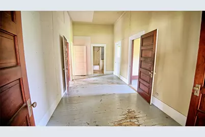 400 S Broad Street, Saint Jo, TX 76265 - Photo 11