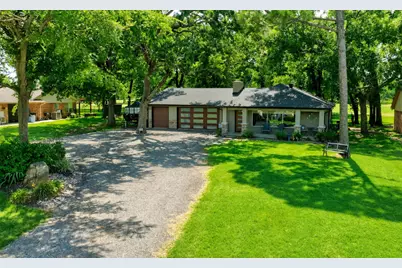 1118 Kiowa Drive W, Lake Kiowa, TX 76240 - Photo 1