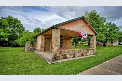 408 S Broad Street, Saint Jo, TX 76265 - Photo 1