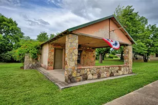 408 S Broad St, Saint Jo, TX 76265 - Photo 1