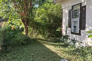 3222 Garden Ln, Dallas, TX 75215 - Photo 3