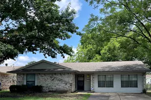 905 Northshore Dr, Garland, TX 75040 - Photo 1