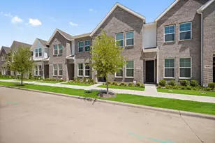 5243 Legacy St, Haltom City, TX 76117 - Photo 3
