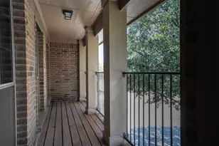 1220 Berkeley Dr, Burleson, TX 76028 - Photo 27