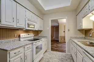 3712 Roussillon Dr, Carrollton, TX 75007 - Photo 17