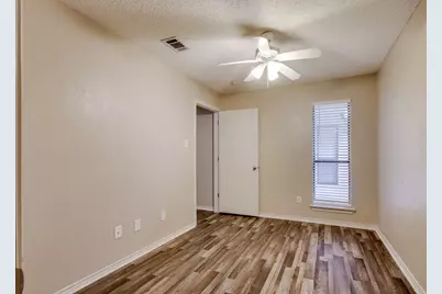 3712 Roussillon Drive, Carrollton, TX 75007 - Photo 25