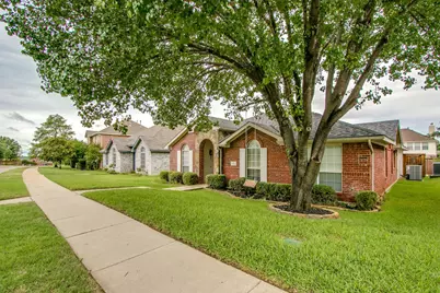 4516 Highridge Drive, The Colony, TX 75056 - Photo 3