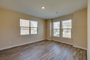 352 Lowery Oaks Trl, Fort Worth, TX 76120 - Photo 17