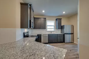 352 Lowery Oaks Trl, Fort Worth, TX 76120 - Photo 9
