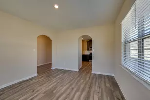 352 Lowery Oaks Trl, Fort Worth, TX 76120 - Photo 7