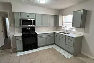 130 W Cherry Point Dr, Dallas, TX 75232 - Photo 3