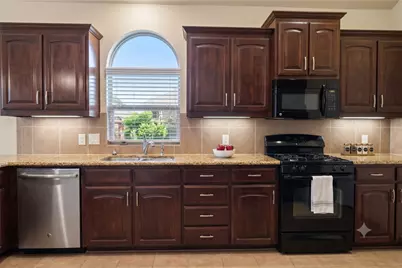 11813 Sundog Way, Fort Worth, TX 76244 - Photo 9