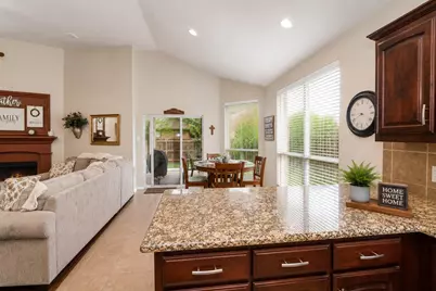 11813 Sundog Way, Fort Worth, TX 76244 - Photo 7