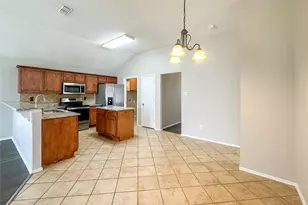10245 Brea Canyon Rd, Fort Worth, TX 76108 - Photo 9