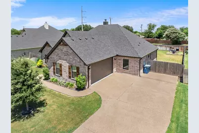 932 Gallant Fox Road, Hewitt, TX 76643 - Photo 37