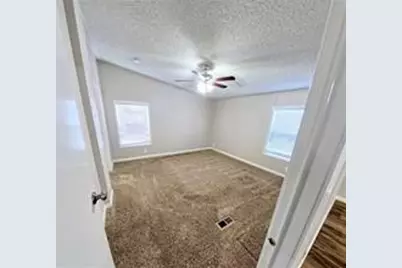 1315 Phoenix Court, Granbury, TX 76048 - Photo 7