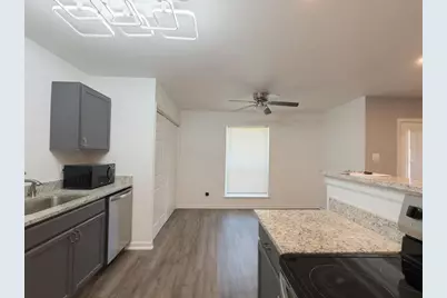 524 Cole Avenue, Saginaw, TX 76179 - Photo 5