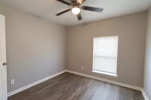 524 Cole Ave, Saginaw, TX 76179 - Photo 11