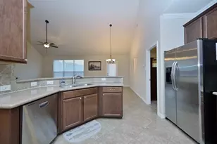 4212 Bridgestone Dr, Fort Worth, TX 76123 - Photo 5