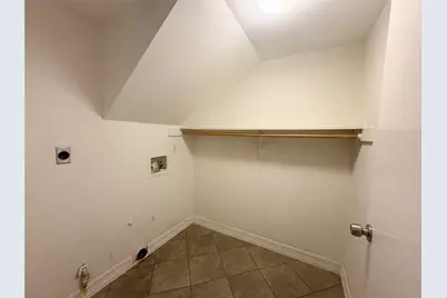 1404 Daffodil Lane, Lewisville, TX 75077 - Photo 11
