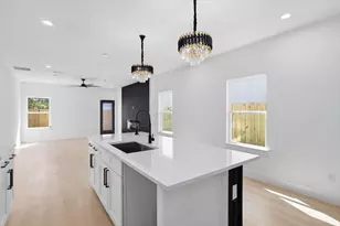 2534 Lowery St, Dallas, TX 75215 - Photo 9