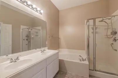 7801 Quiet Waters Drive, Arlington, TX 76016 - Photo 19