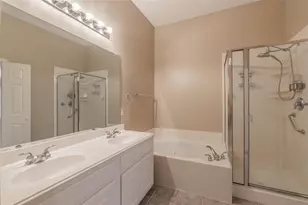 7801 Quiet Waters Dr, Arlington, TX 76016 - Photo 19