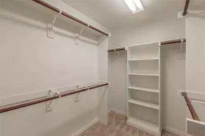 7801 Quiet Waters Drive, Arlington, TX 76016 - Photo 21