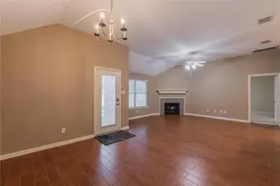 7801 Quiet Waters Dr, Arlington, TX 76016 - Photo 15
