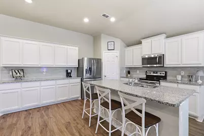 2541 Weatherford Heights Drive, Weatherford, TX 76087 - Photo 7