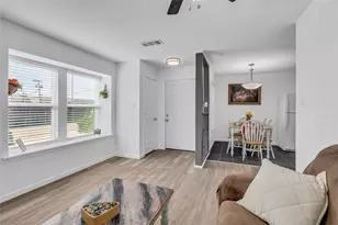 1319 Parkway Ct, Arlington, TX 76010 - Photo 7