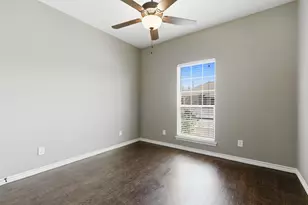 711 Hadley Ln, Valley View, TX 76272 - Photo 13