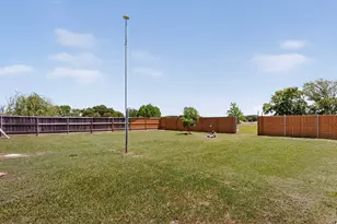 3671 Sundown Rd, Greenville, TX 75402 - Photo 11