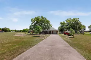3671 Sundown Rd, Greenville, TX 75402 - Photo 5