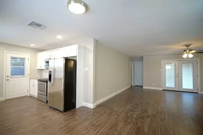 619 Todd Court, Burleson, TX 76028 - Photo 11