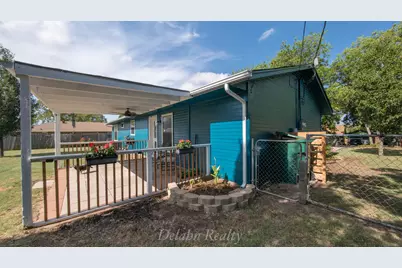 109 S Shaw Street, Tom Bean, TX 75489 - Photo 9