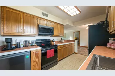 109 S Shaw Street, Tom Bean, TX 75489 - Photo 9