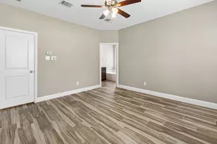 15424 Bluffdale Dr, Fort Worth, TX 76262 - Photo 13