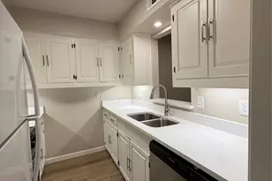 902 S Weatherred Dr, Richardson, TX 75080 - Photo 5